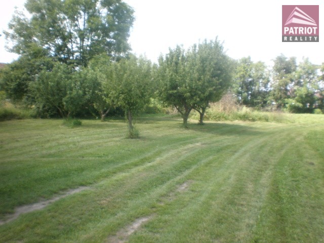 Pozemek Hlušovice